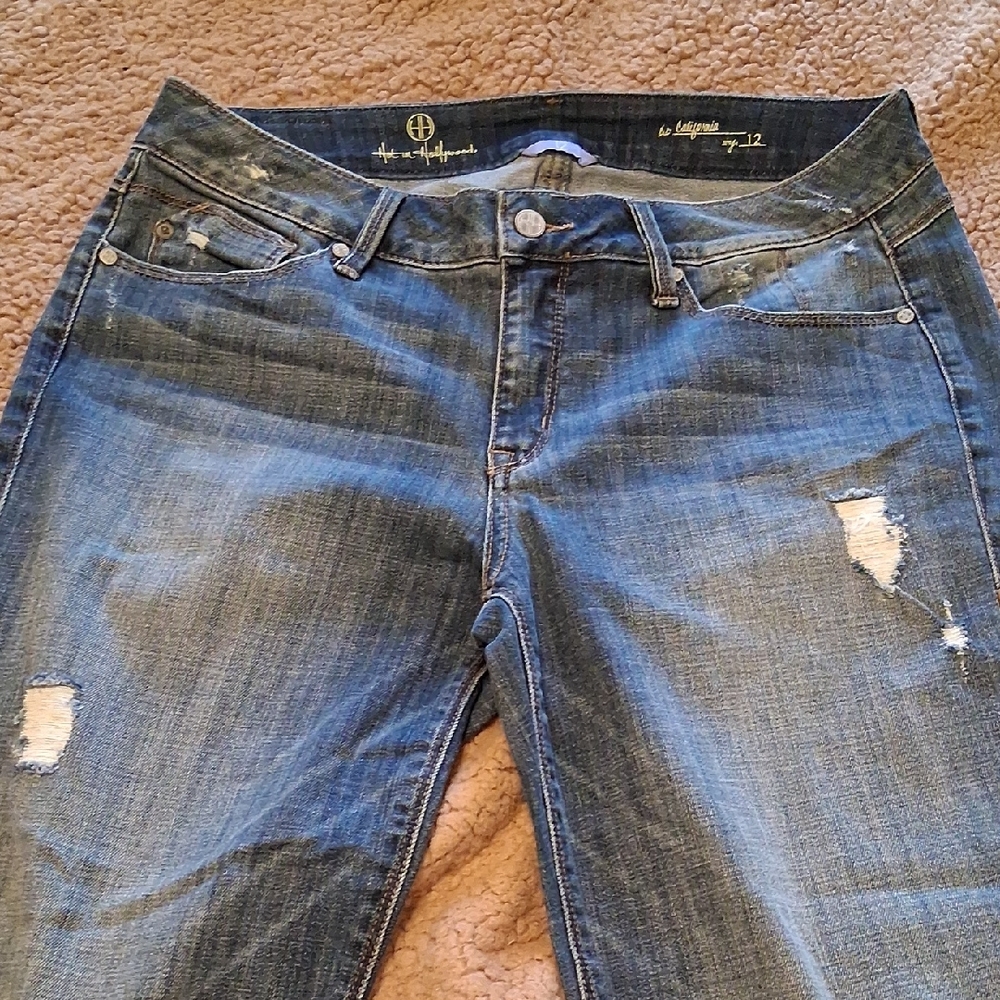 Hot in Hollywood Distressed Jeans